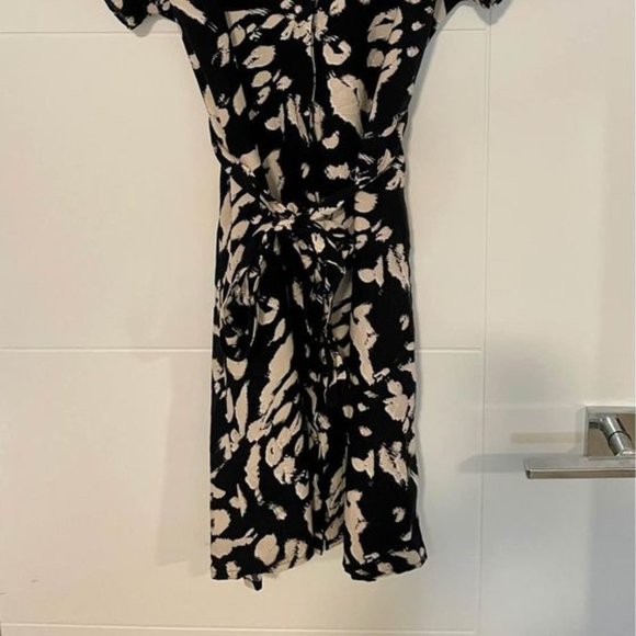 Vero Moda Tie Dress - Picture 2 of 5